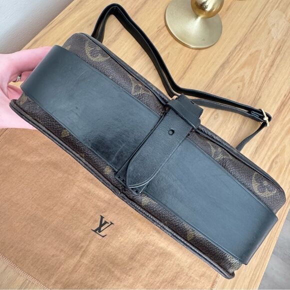 ✅AUTHENTIC✅LOUIS VUITTON CARTOUCHIERE MM - Picture 11 of 17